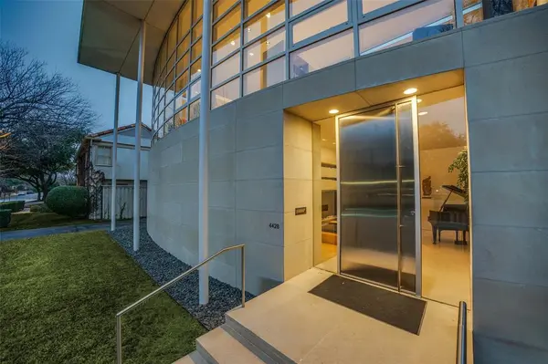 4428 N Versailles Avenue, Highland Park, TX 75205