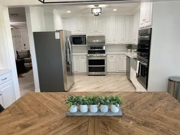 1402 Posey Brewer Road, Sunset, TX 76270