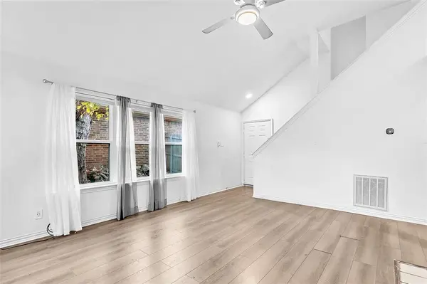 1332 Azalia Bend, Lewisville, TX 75067