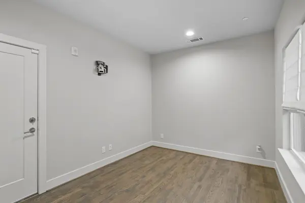 4914 Live Oak Street #7, Dallas, TX 75206