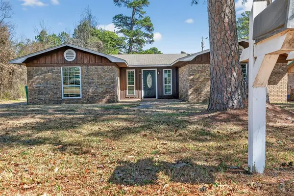 474 Greenwood Avenue, Nash, TX 75569