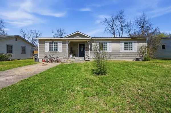 2647 Hearthstone Drive, Farmers Branch, TX 75234