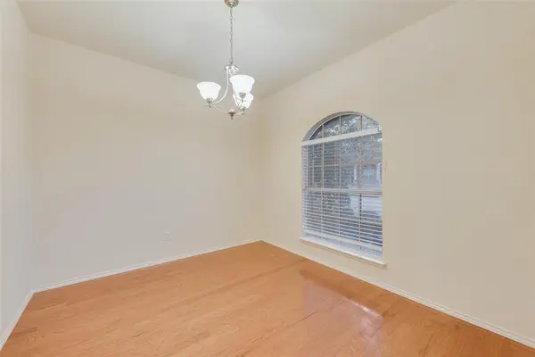 3223 Guadaloupe, Grand Prairie, TX 75054