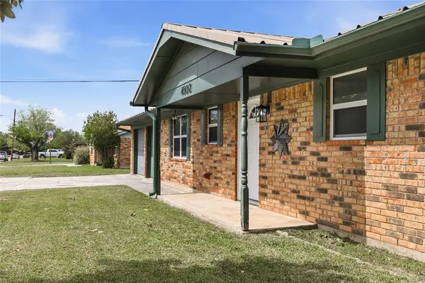 4502 Delwood Drive, Brownwood, TX 76801