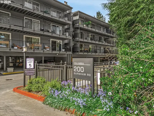 200 SW BURNHAM RD #T404, Lake Oswego, OR 97034