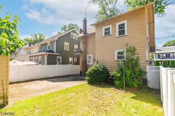 68 Richelieu Pl, Newark City, NJ 07106