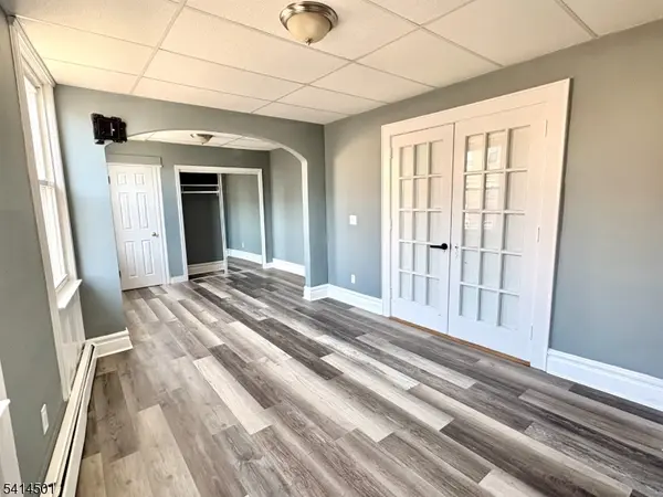 28 Davis Ave, Kearny Town, NJ 07032