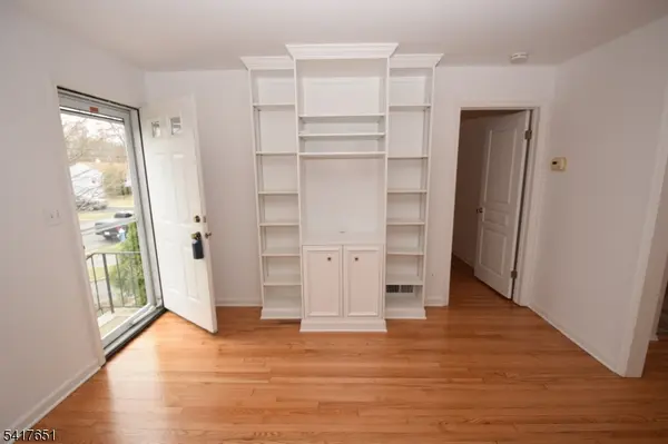 27 Grant Ave, New Providence Boro, NJ 07974