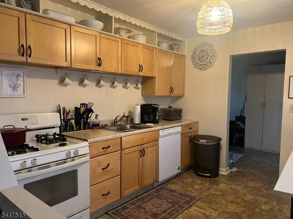 29 Brookside Ave, Pequannock Twp., NJ 07444