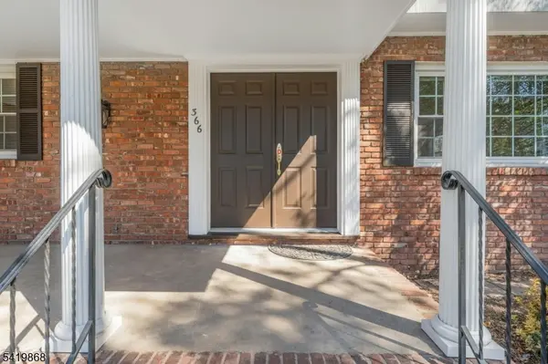 366 Valley View Ave, Paramus Boro, NJ 07652