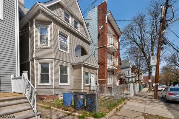 186 3Rd St #1, Newark City, NJ 07107