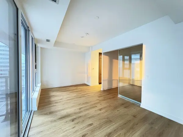 634 Church ST #1111, Toronto C08, ON M4Y 2G3