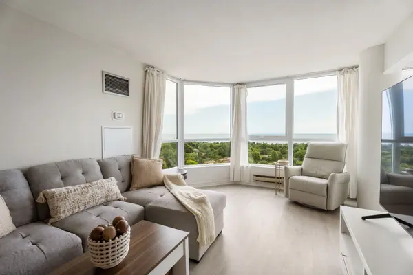 3233 Eglinton AVE E #1707, Toronto E08, ON M1J 3N6