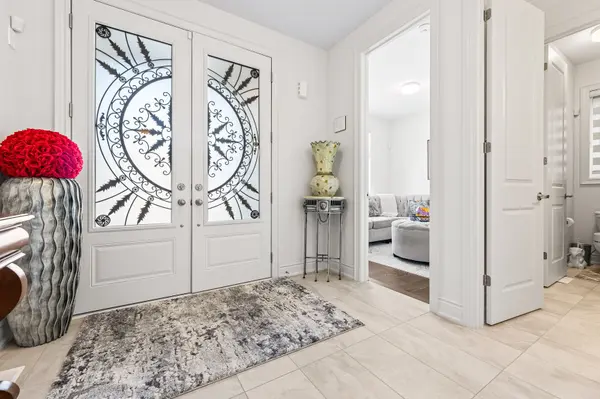 28 Bellflower CRES, Adjala-tosorontio, ON L0G 1W0