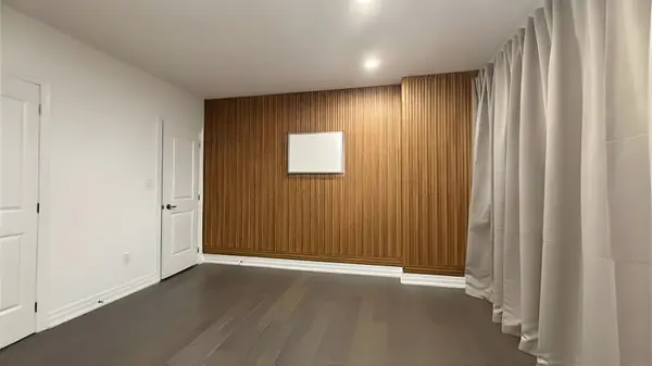 2285 Major Mackenzie DR W #1, Vaughan, ON L6A 5A8