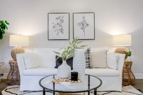 45 Sousa Mendes ST #101, Toronto W02, ON M6P 0A7