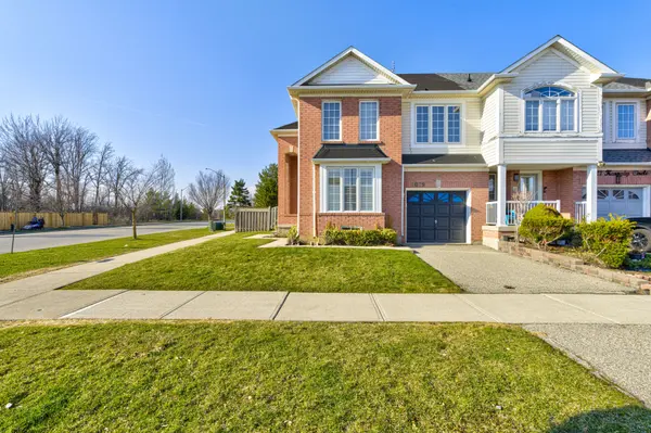 1019 Kennedy CIR, Milton, ON L9T 5S4