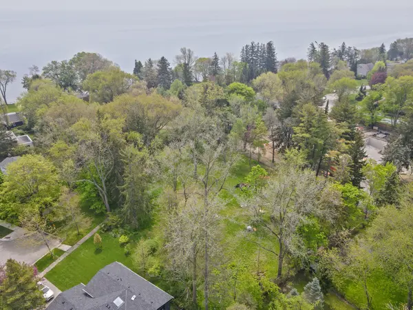 2322 Bennington Gate, Oakville, ON L6J 6C2