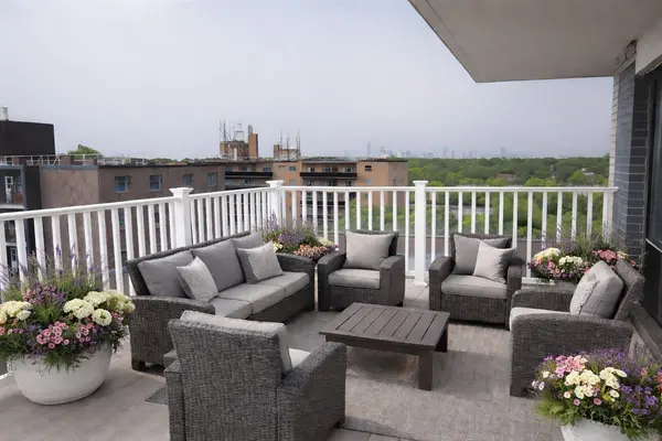 363 Lakeshore RD E #801, Mississauga, ON L5G 1H7