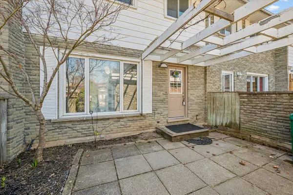 55 Ralgreen CRES, Kitchener, ON N2M 1V1