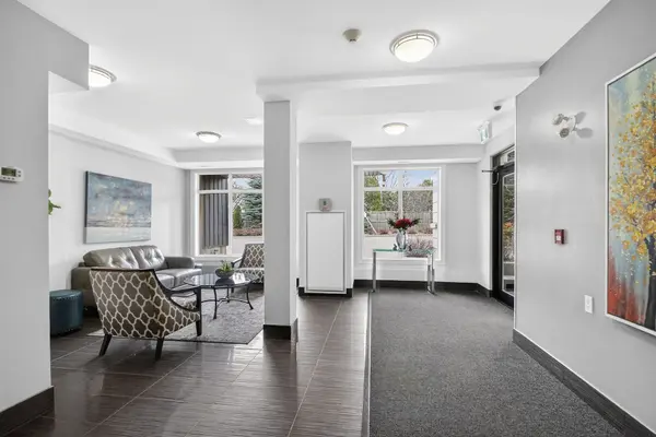 3684 Fallowfield RD #220, Barrhaven, ON K2J 4H3