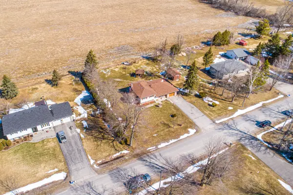 49 Cresswell RD E, Kawartha Lakes, ON K0M 1J0