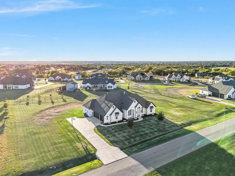 129 Southern Court, Springtown, TX 76082