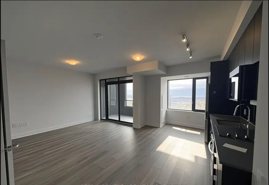 2920 HWY 7 HWY #4705, Vaughan, ON L4K 0P4