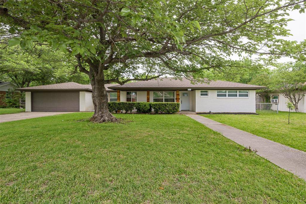 4305 Cummings Drive, North Richland Hills, TX 76180