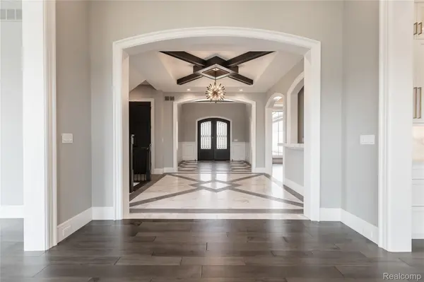 8200 Campground RD, Washington Township, MI 48095