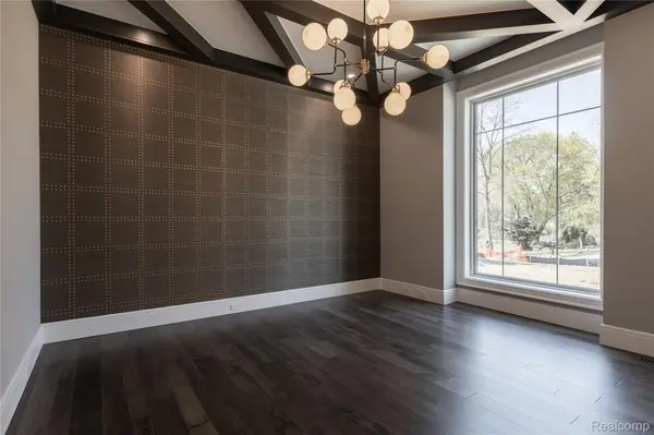 8200 Campground RD, Washington Township, MI 48095