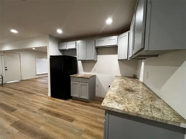 1410 Doyle Avenue, Dallas, TX 75203