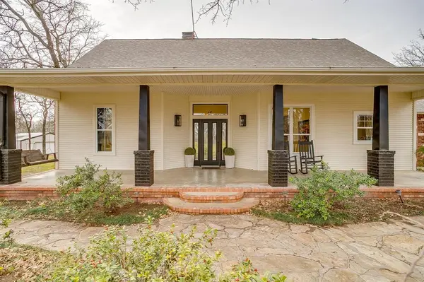 1114 Briarwood Street, Weatherford, TX 76087