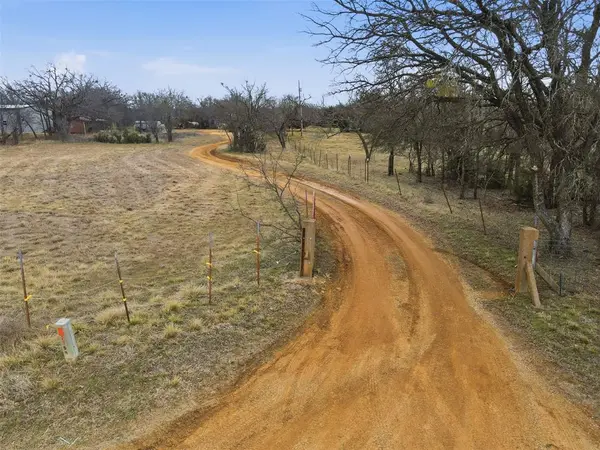833 County Road 426, Cleburne, TX 76031
