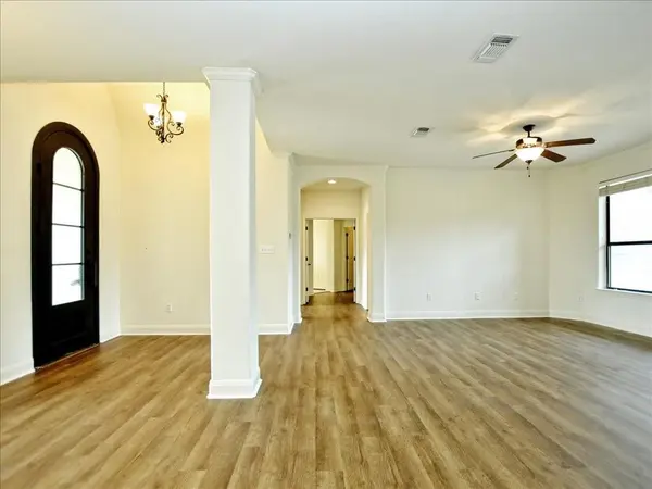 505 Vista View Trail, Spicewood, TX 78669