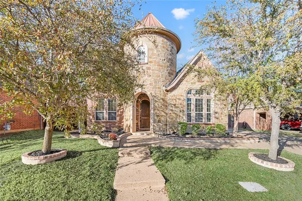 1010 Lost Valley Drive, Euless, TX 76039