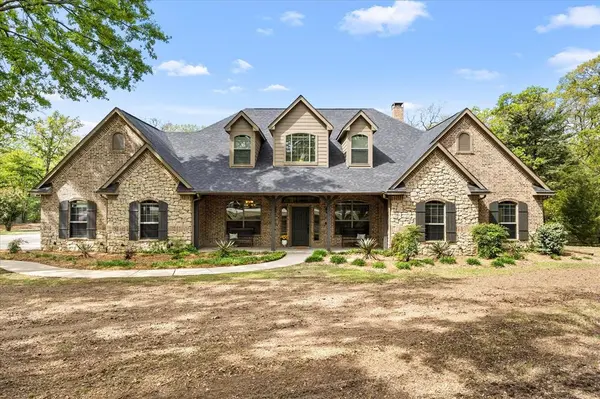 2117 Red Cedar Trail, Greenville, TX 75402