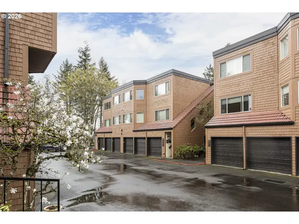 48 OSWEGO SMT, Lake Oswego, OR 97035