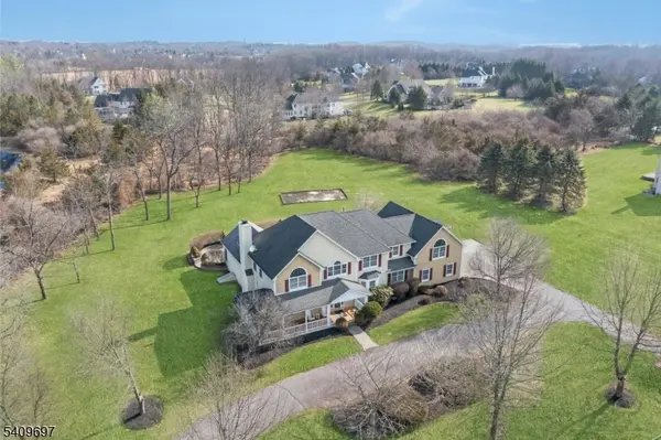 11 Dogwood Dr, Readington Twp., NJ 08889