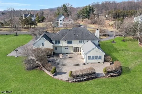 11 Dogwood Dr, Readington Twp., NJ 08889