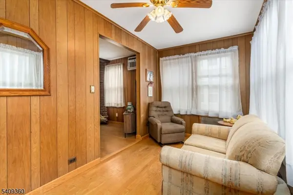 7 Delafield Ave, Rutherford Boro, NJ 07070