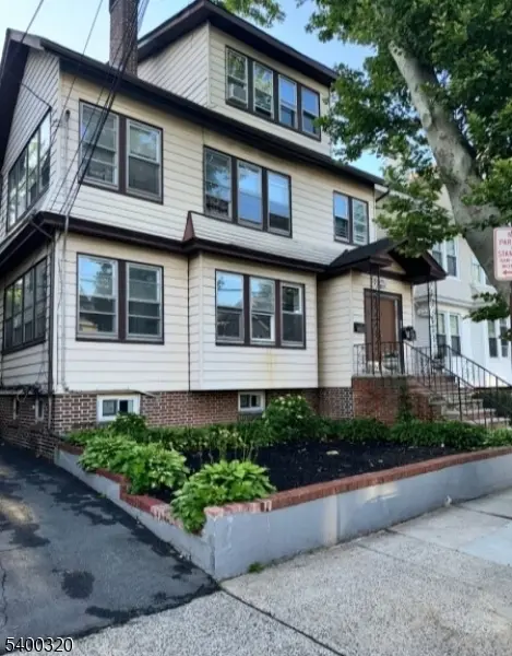 51 Poe Ave #3, Newark City, NJ 07106