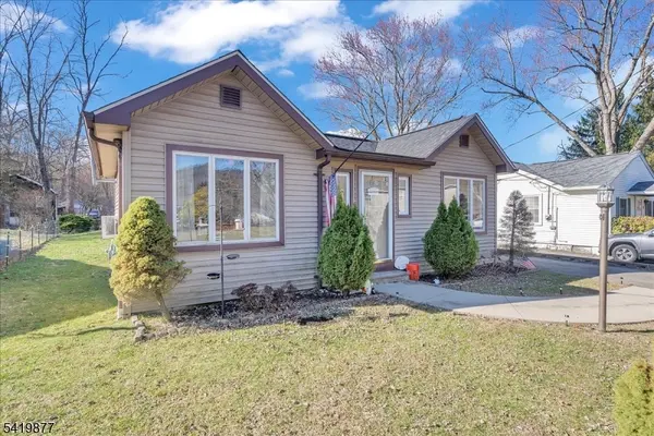 29 Bushwick Ln, West Milford Twp., NJ 07480