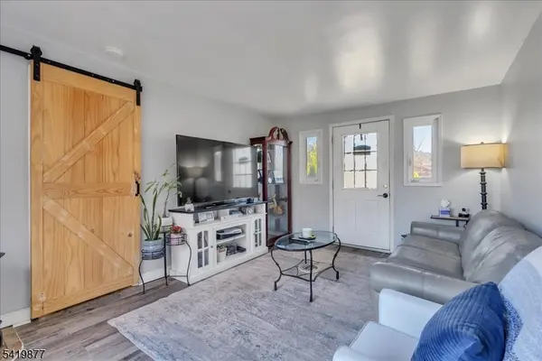 29 Bushwick Ln, West Milford Twp., NJ 07480