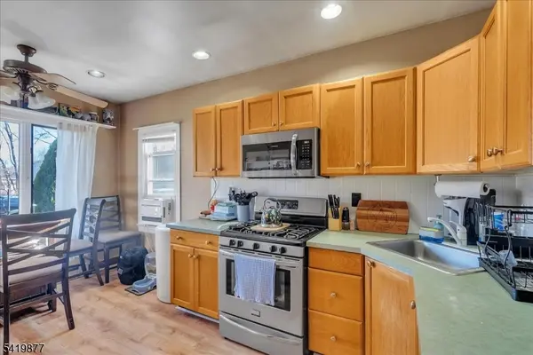 29 Bushwick Ln, West Milford Twp., NJ 07480