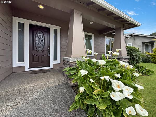 17186 S PASSLEY RD, Brookings, OR 97415