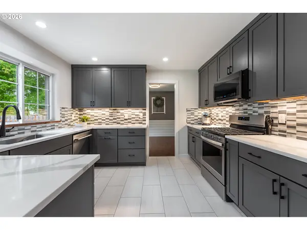 1719 SE LEWELLYN AVE, Troutdale, OR 97060