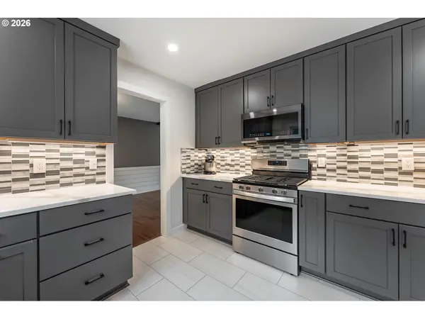 1719 SE LEWELLYN AVE, Troutdale, OR 97060