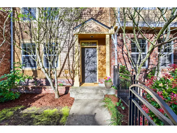 857 NE CADEN AVE, Hillsboro, OR 97124