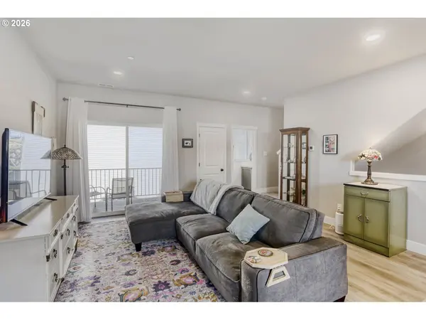 12076 SE HAROLD ST, Portland, OR 97266